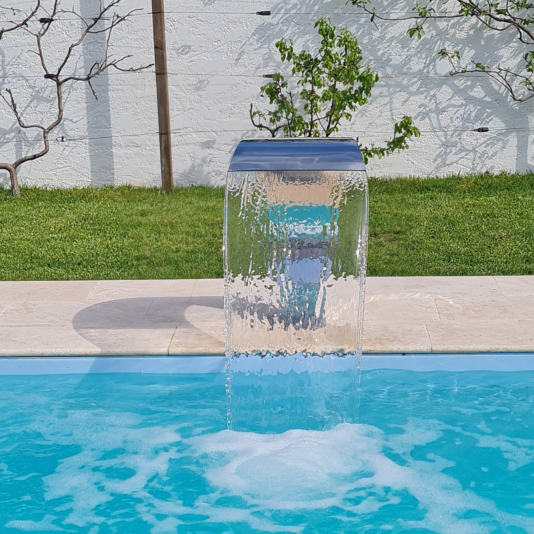 Cascade Cobra Hauteur 65cm