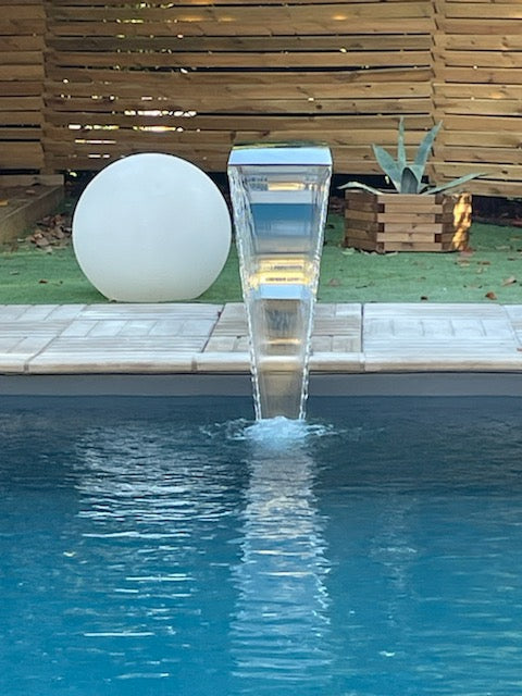 Cascade Cobra Hauteur 65cm