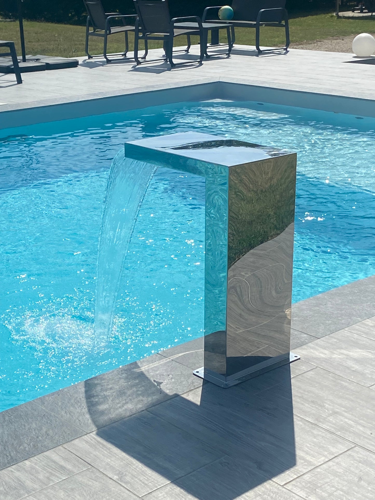 Cascade Demi-Cube lame d'eau