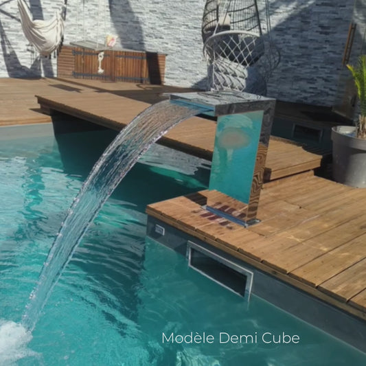 Cascade Demi-Cube lame d'eau