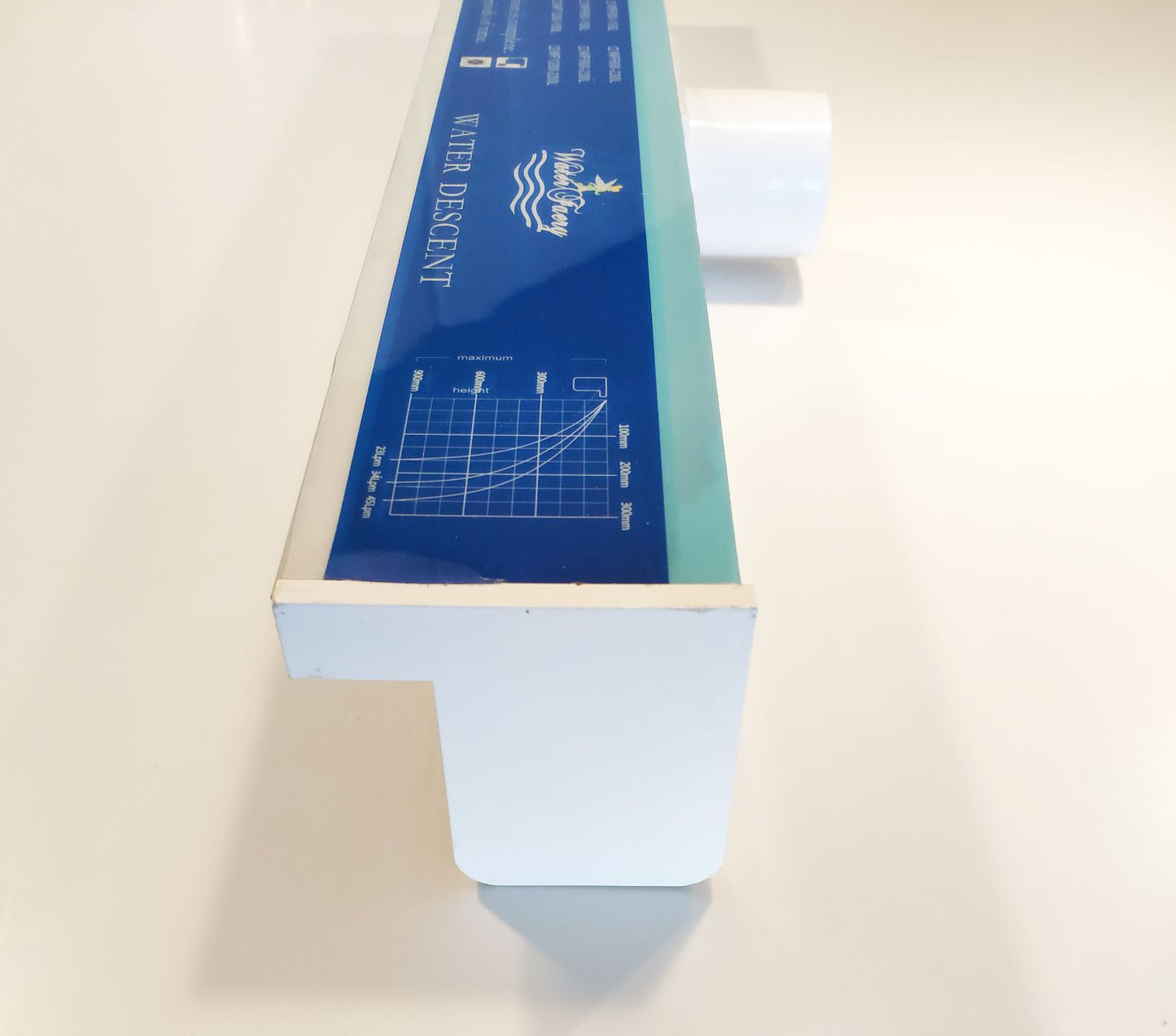 Lame d'eau acrylique encastrée 2,5cm débord / Largeurs 120cm,90cm,60cm ou 30cm / avec ou sans led