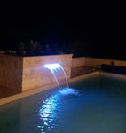 Lame d'eau acrylique LED encastrée 13,5cm débord / Entrée d'eau dessous